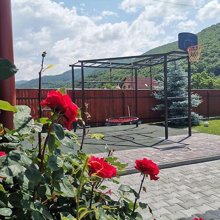 Dio Vendeghaz Hotel Прайд Екстериор снимка