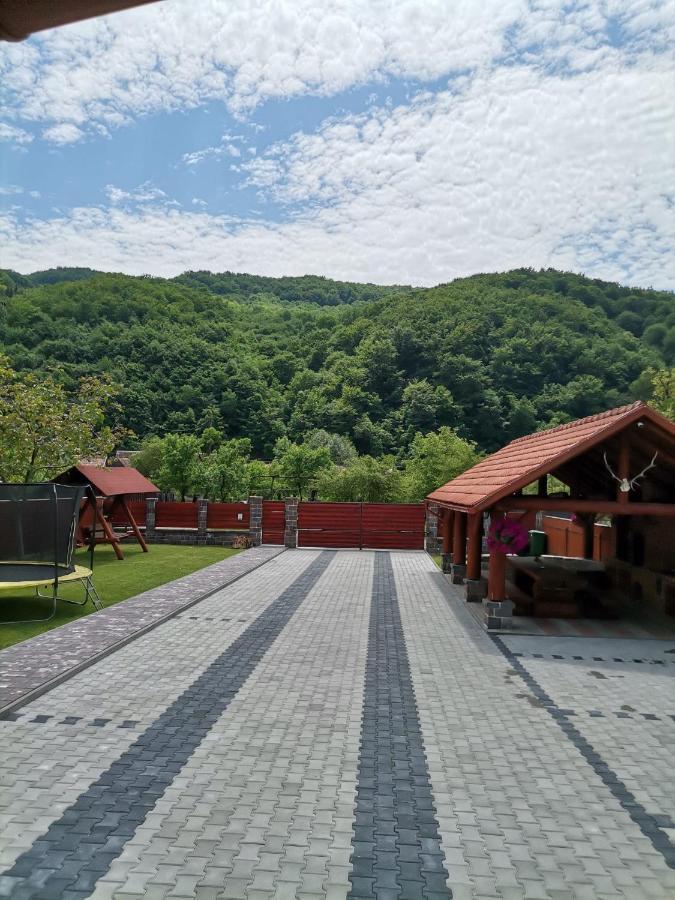 Dio Vendeghaz Hotel Прайд Екстериор снимка