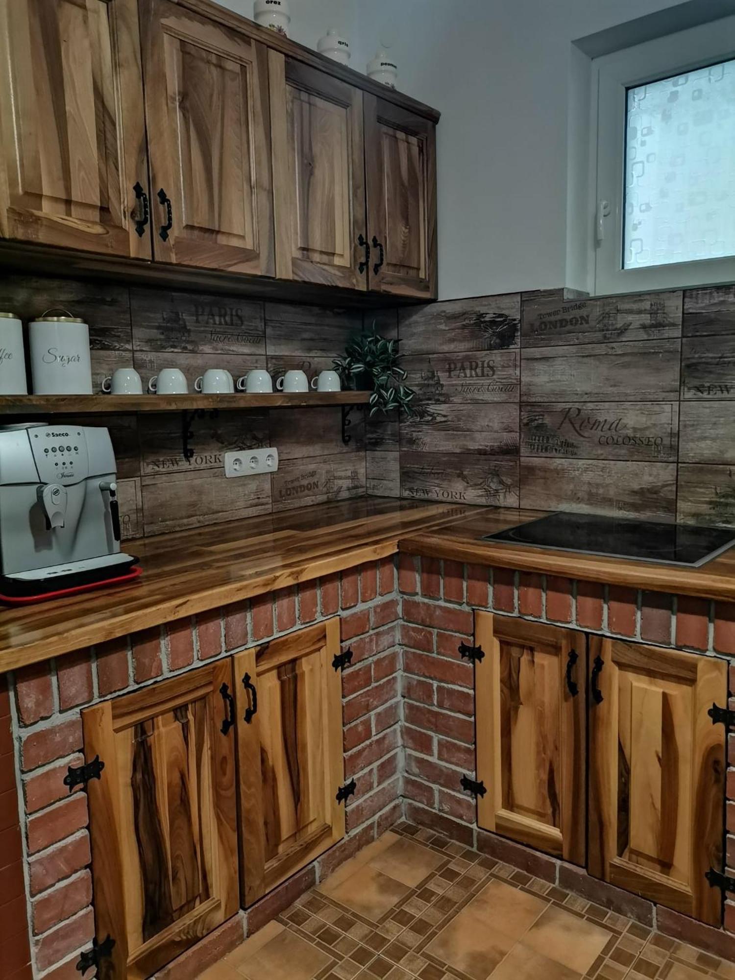 Dio Vendeghaz Hotel Прайд Екстериор снимка
