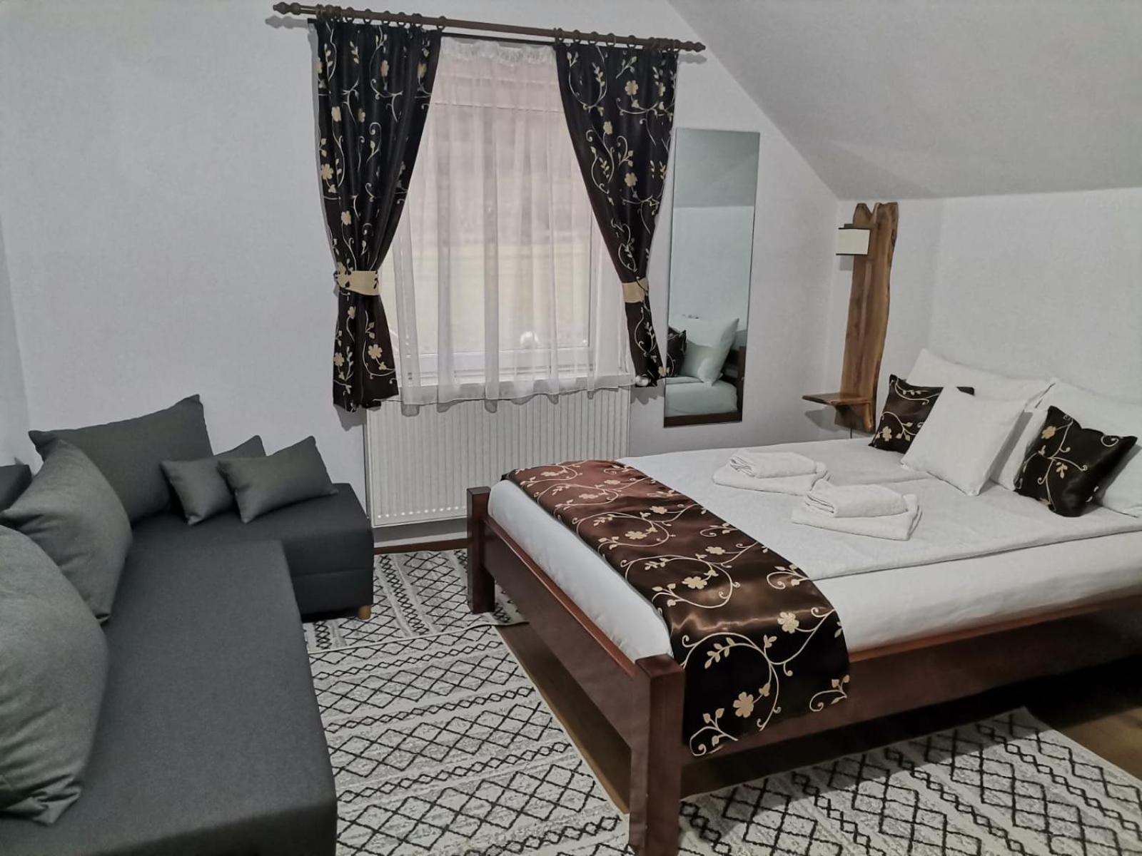 Dio Vendeghaz Hotel Прайд Екстериор снимка
